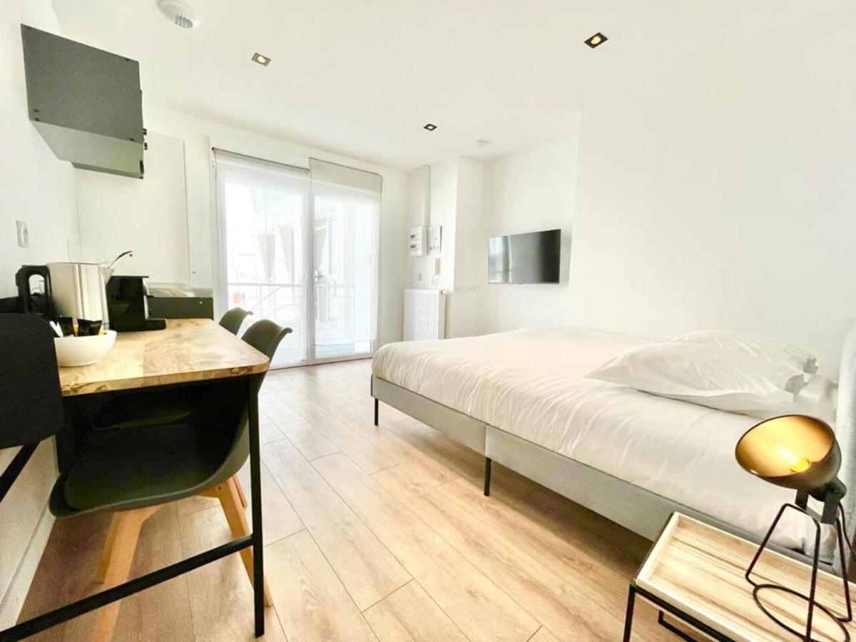 Residence Duguay - Centre Ville - Porte B - Appartements Tout Confort - Neuf - Nouveau Лорьян Экстерьер фото
