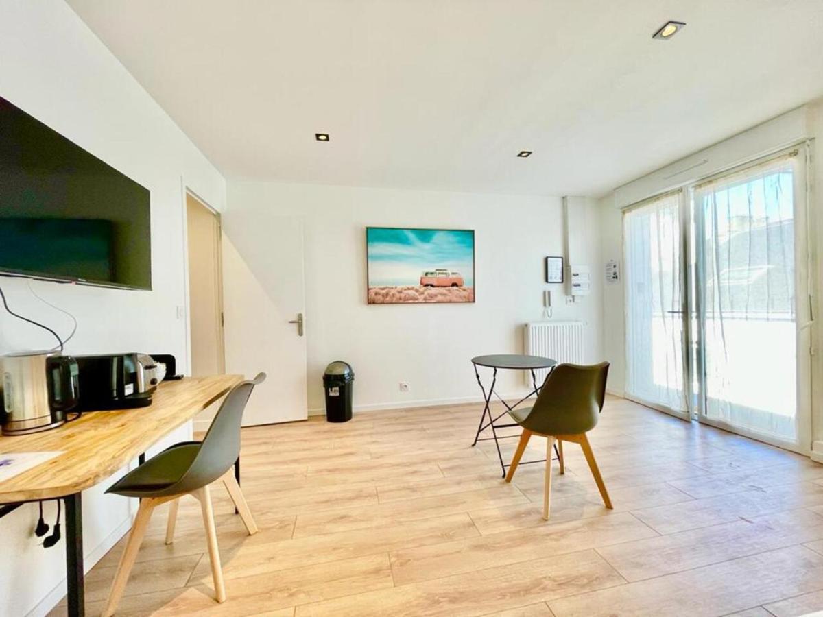 Residence Duguay - Centre Ville - Porte B - Appartements Tout Confort - Neuf - Nouveau Лорьян Экстерьер фото